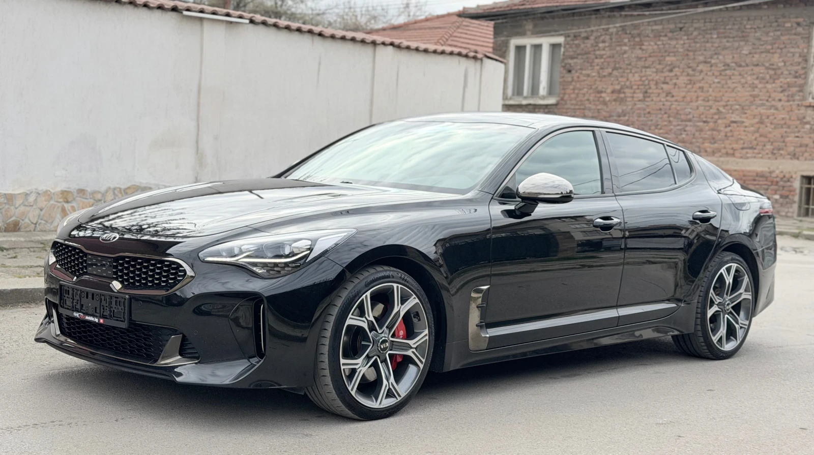 Kia Stinger 3.3 T-GDI GT AWD Внос Швейцария, снимка 2 - Автомобили и джипове - 53950020