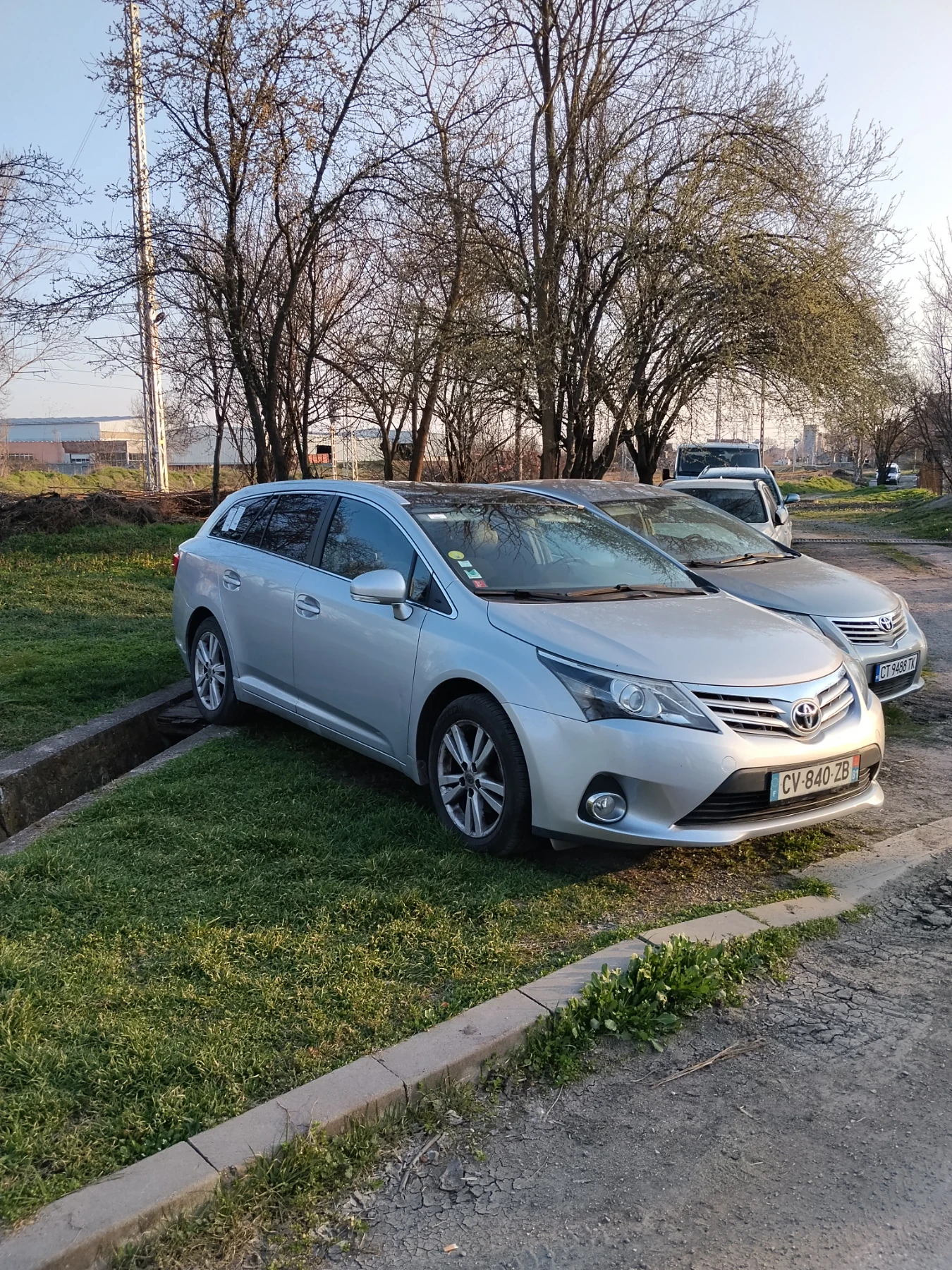 Toyota Avensis 2.0d4d 124hp.Нави.Панорама, снимка 3 - Автомобили и джипове - 54339368