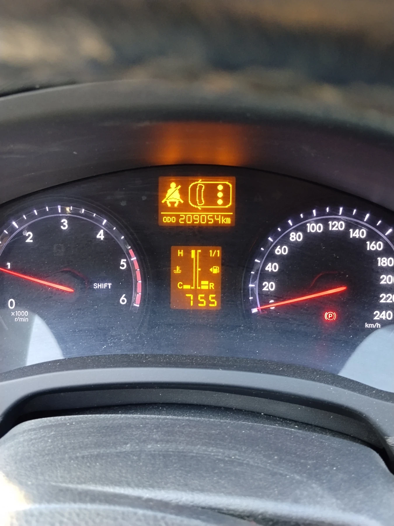 Toyota Avensis 2.0d4d 124hp.Нави.Панорама, снимка 8 - Автомобили и джипове - 54339368