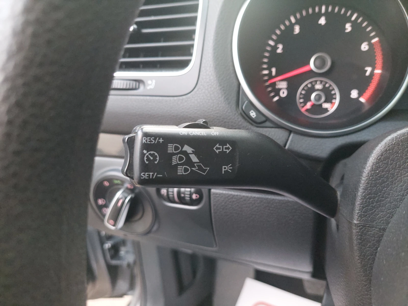 VW Golf 113000 км., снимка 10 - Автомобили и джипове - 54730919