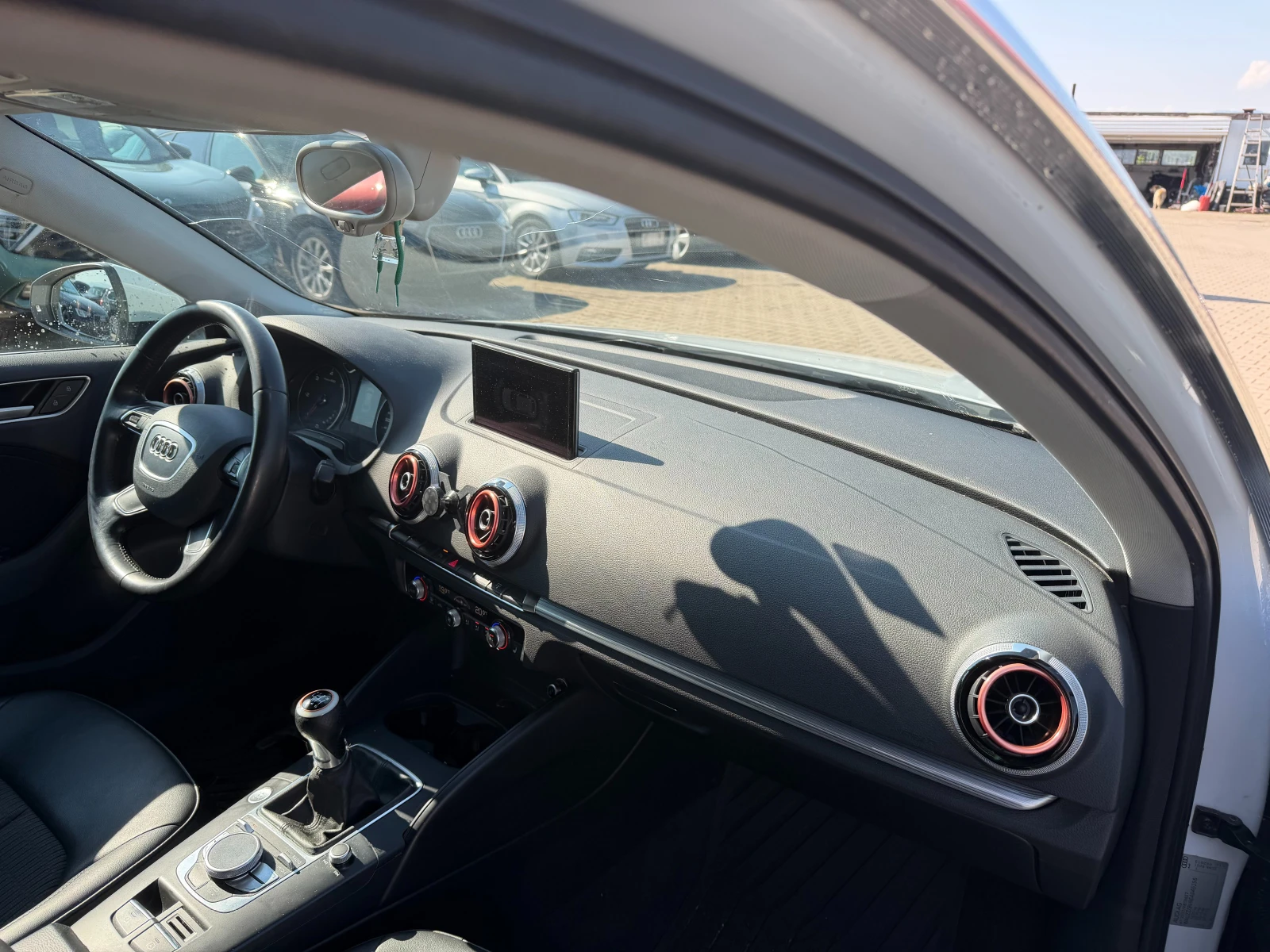 Audi A3 1.6TDI KOJA/NAVI EURO 5, снимка 10 - Автомобили и джипове - 55059141