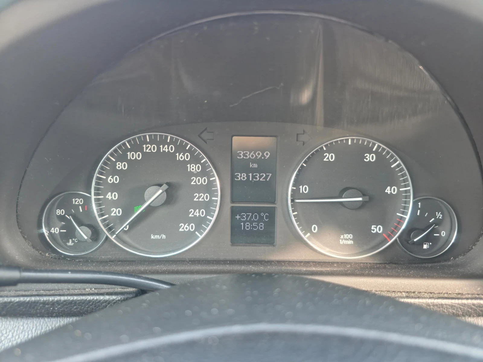 Mercedes-Benz C 220, снимка 9 - Автомобили и джипове - 55092827