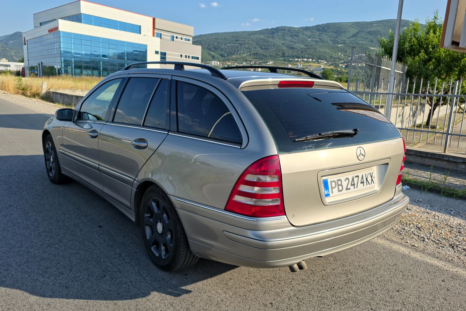 Mercedes-Benz C 220, снимка 6 - Автомобили и джипове - 55092827