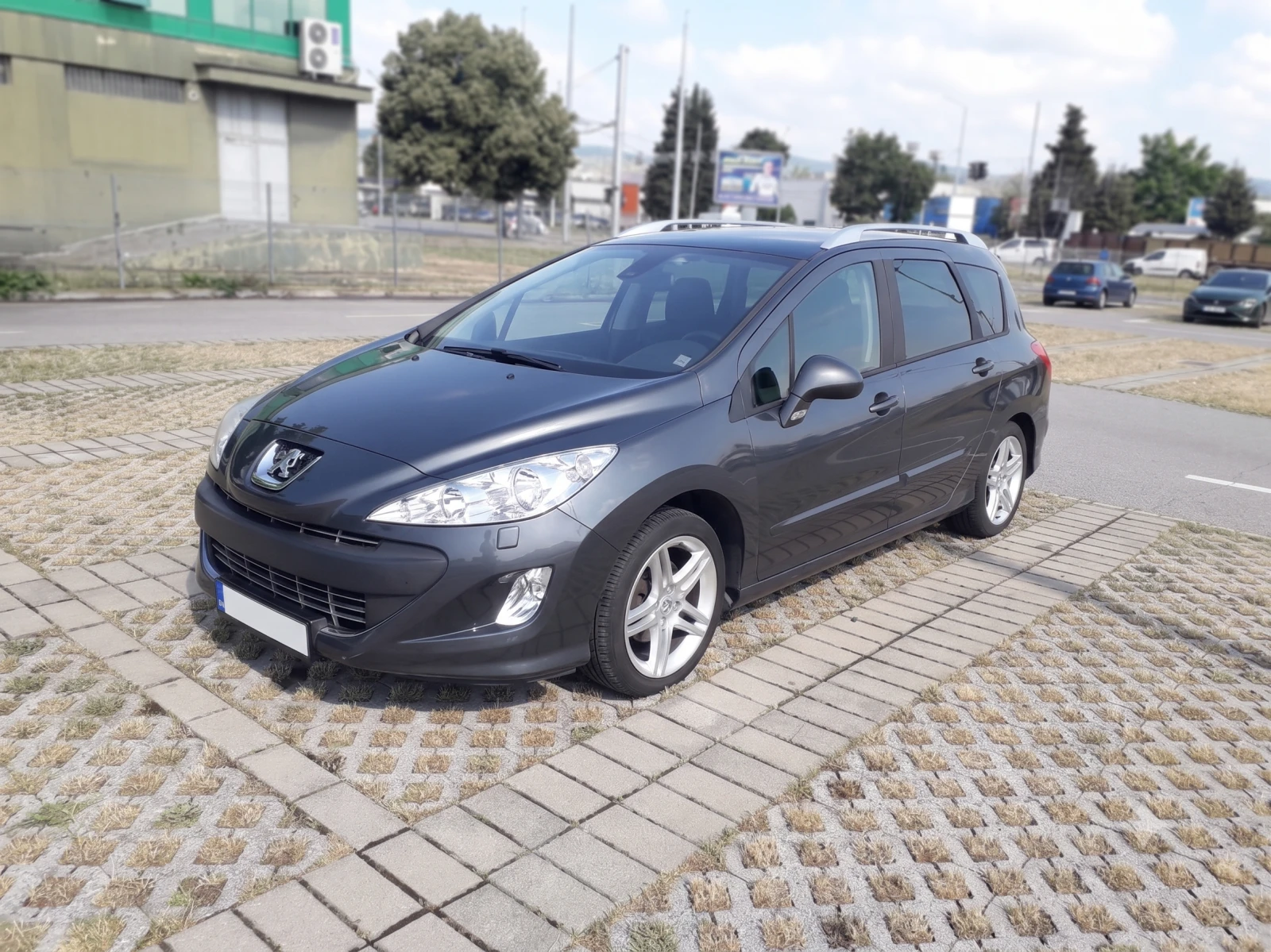 Peugeot 308 SW e-HDi 1.6, снимка 2 - Автомобили и джипове - 55100614