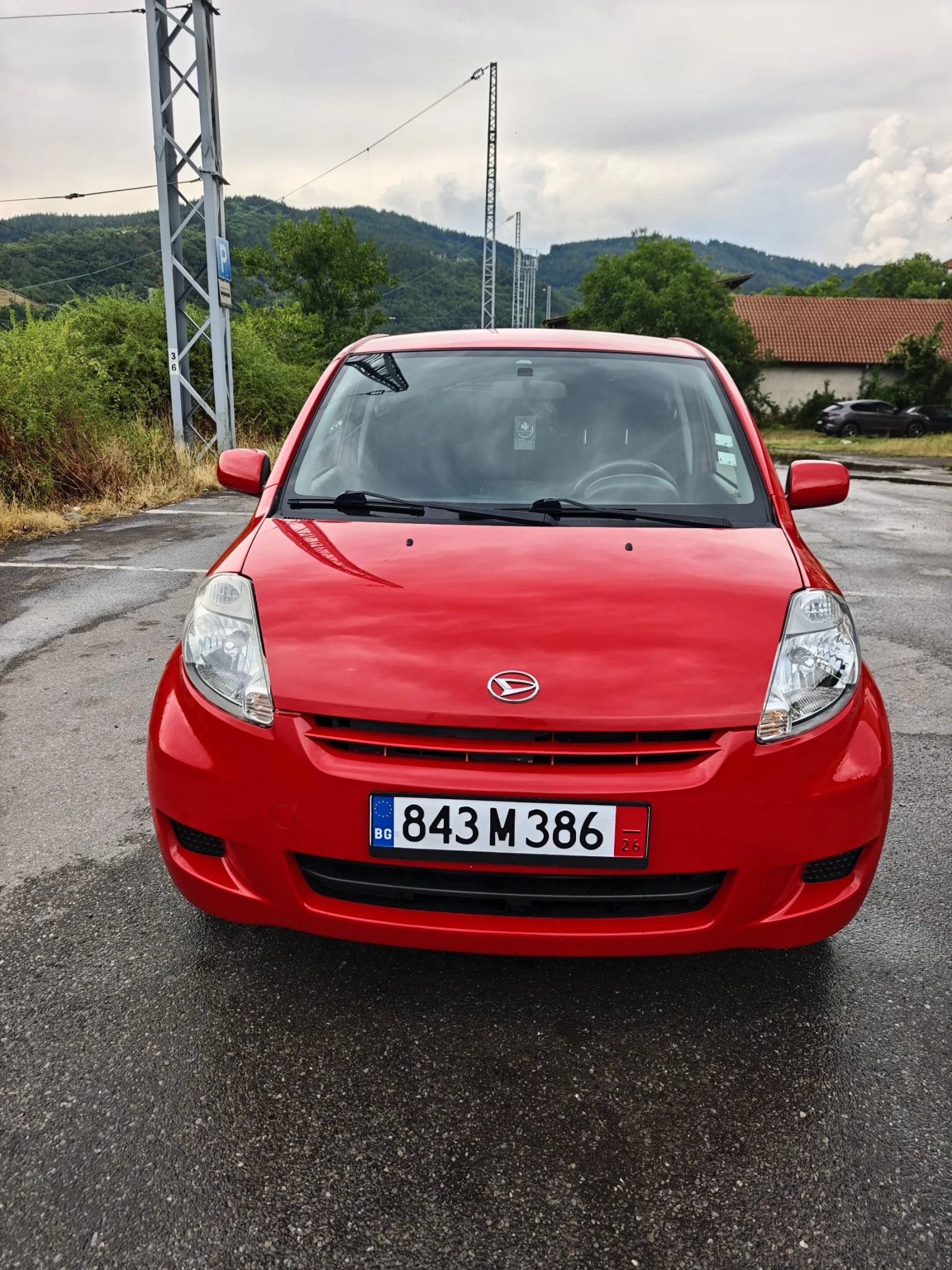 Daihatsu Sirion 1.0i 12V, снимка 3 - Автомобили и джипове - 55124246