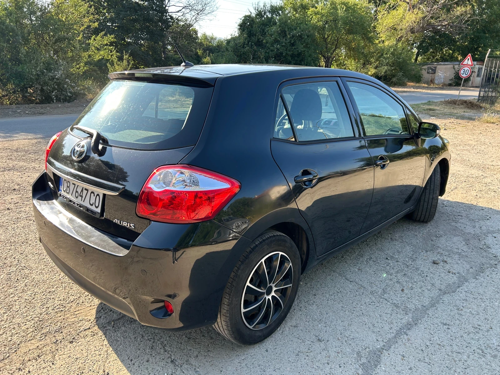 Toyota Auris 1, 6 automatic, снимка 3 - Автомобили и джипове - 55570152