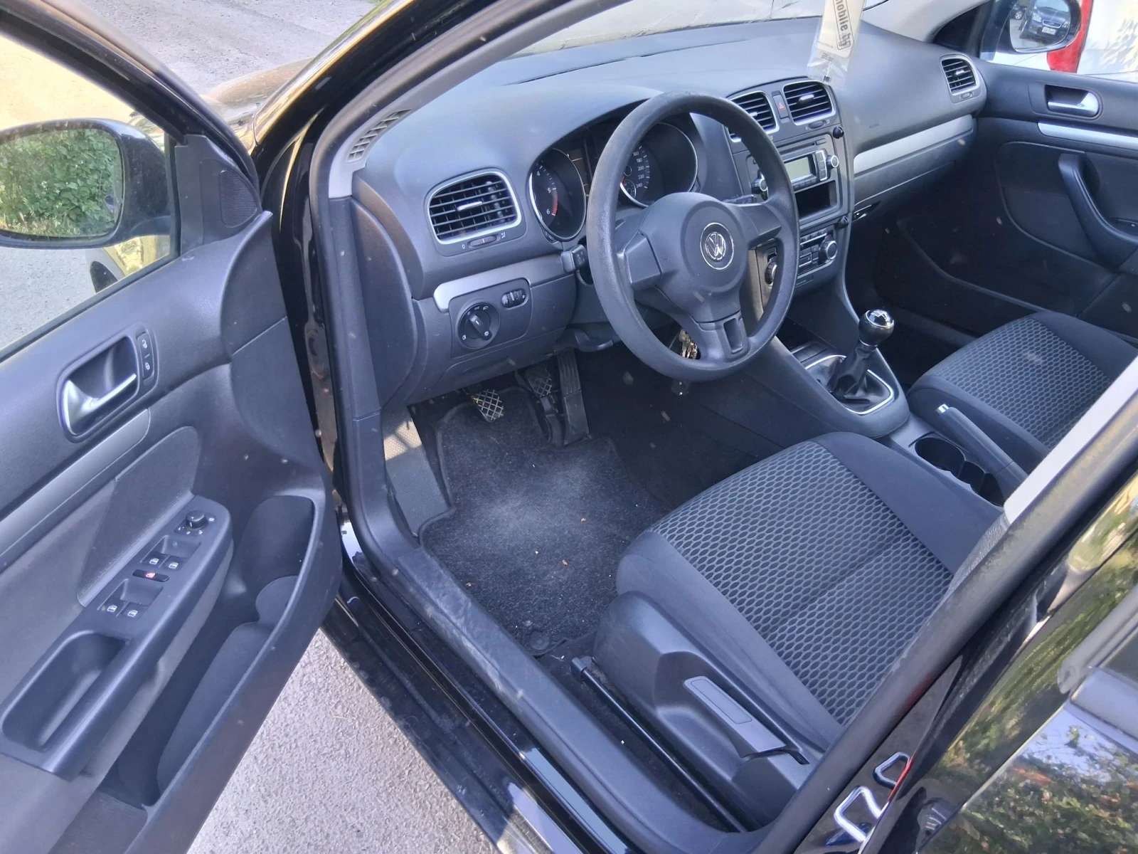 VW Golf Variant 1.6тди 105коня Германия , снимка 5 - Автомобили и джипове - 55683174