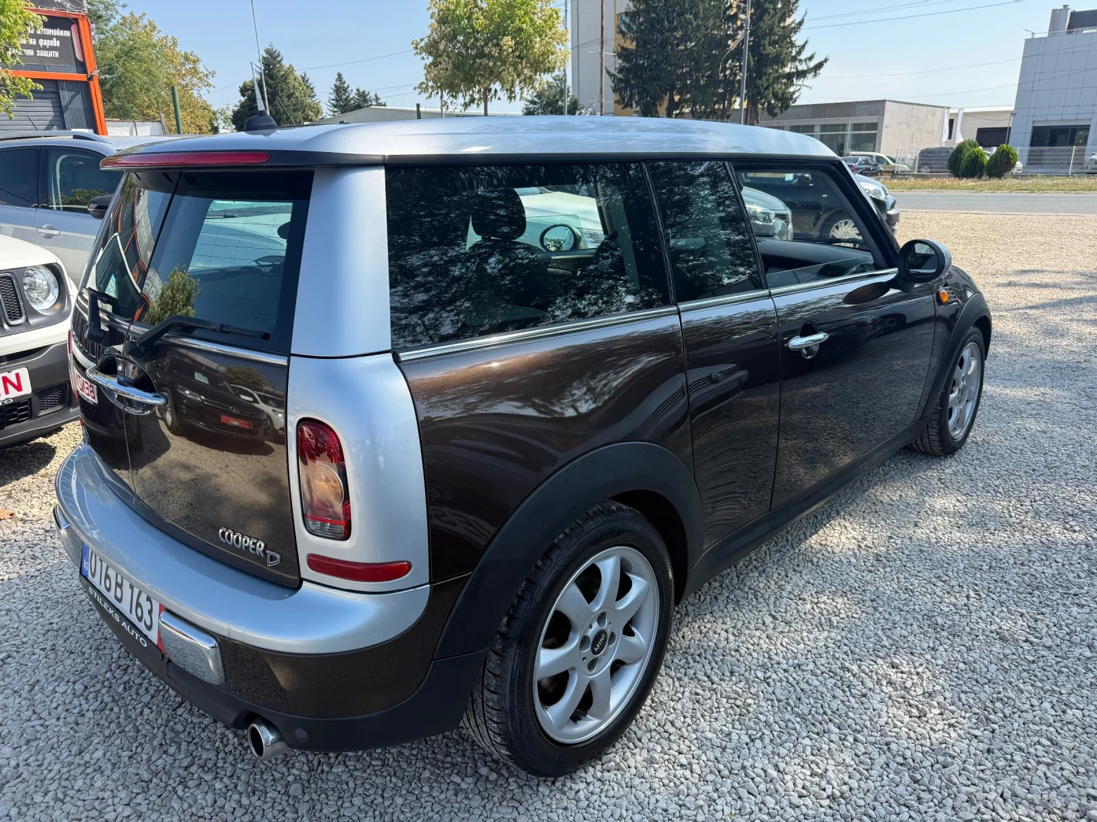 Mini Clubman 1.6 Дизел, снимка 5 - Автомобили и джипове - 55810991