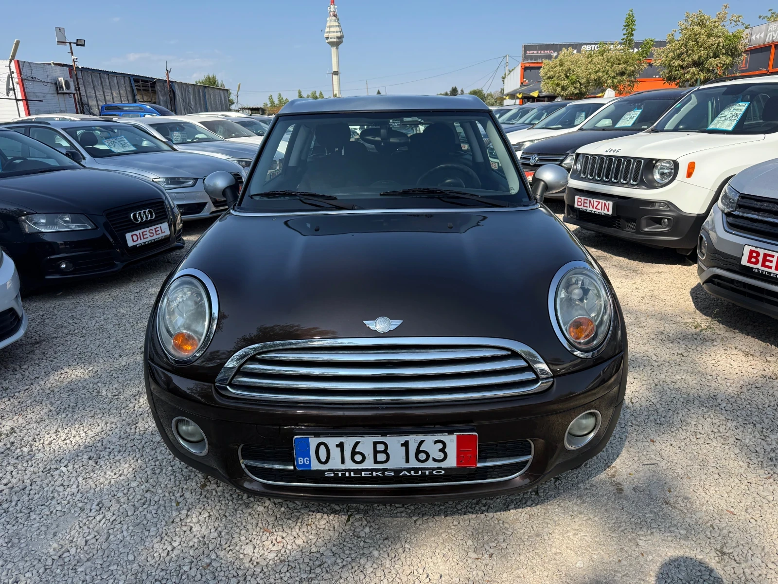 Mini Clubman 1.6 Дизел, снимка 3 - Автомобили и джипове - 55810991