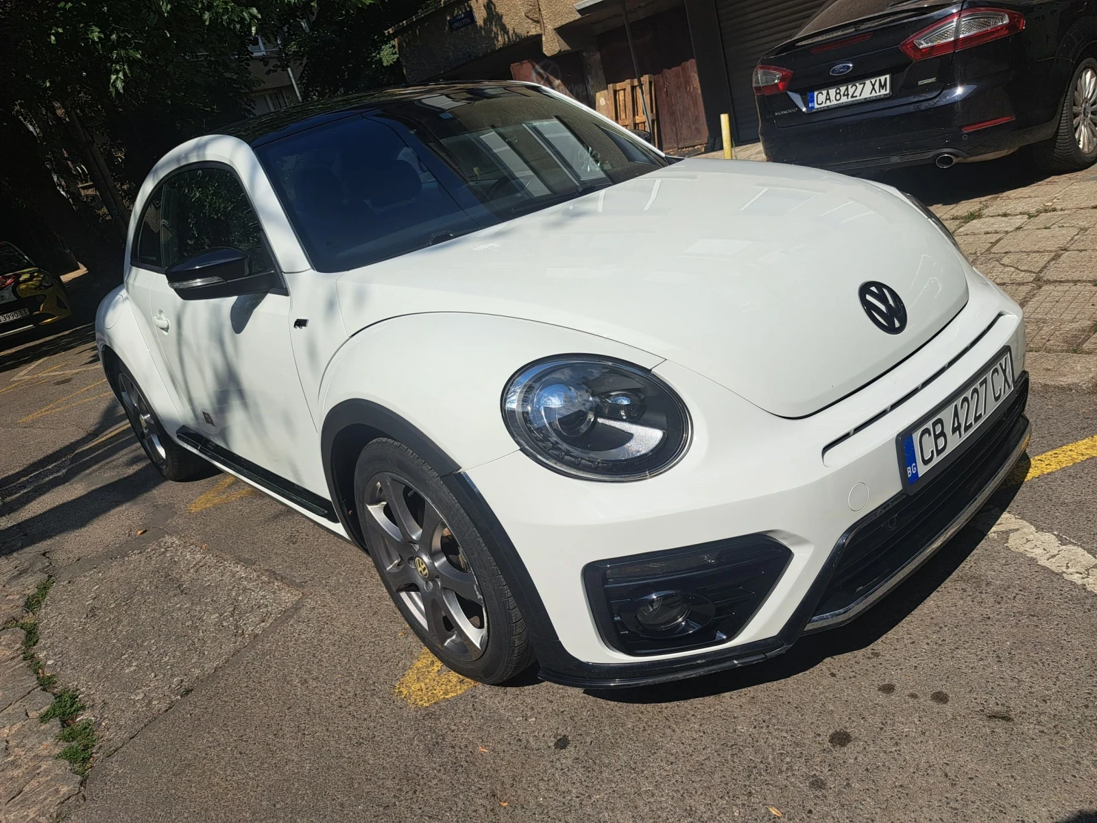 VW Beetle 1.8 turbo Автоматик, снимка 2 - Автомобили и джипове - 55823112