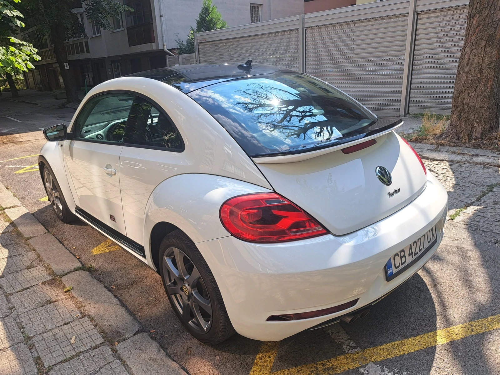 VW Beetle 1.8 turbo Автоматик, снимка 8 - Автомобили и джипове - 55823112