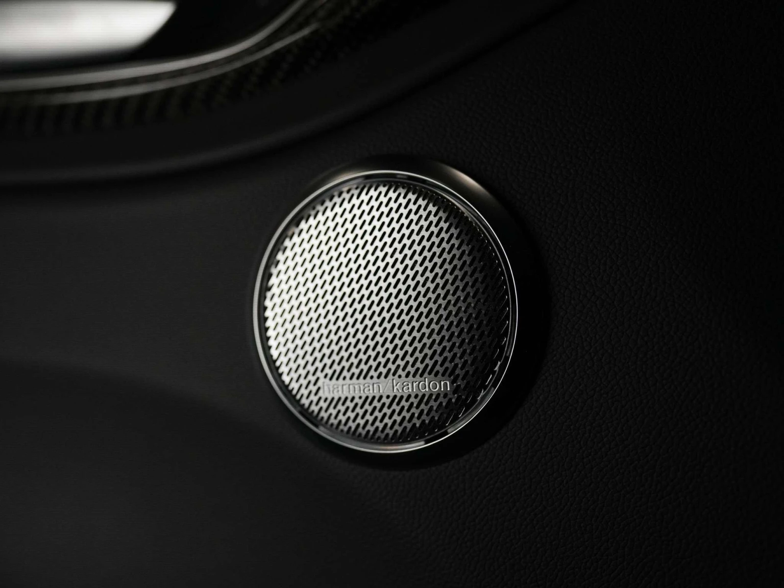 Alfa Romeo Giulia * QUADRIFOGLIO | HARMAN KARDON | CARBON FIBER * CA, снимка 11 - Автомобили и джипове - 56073182