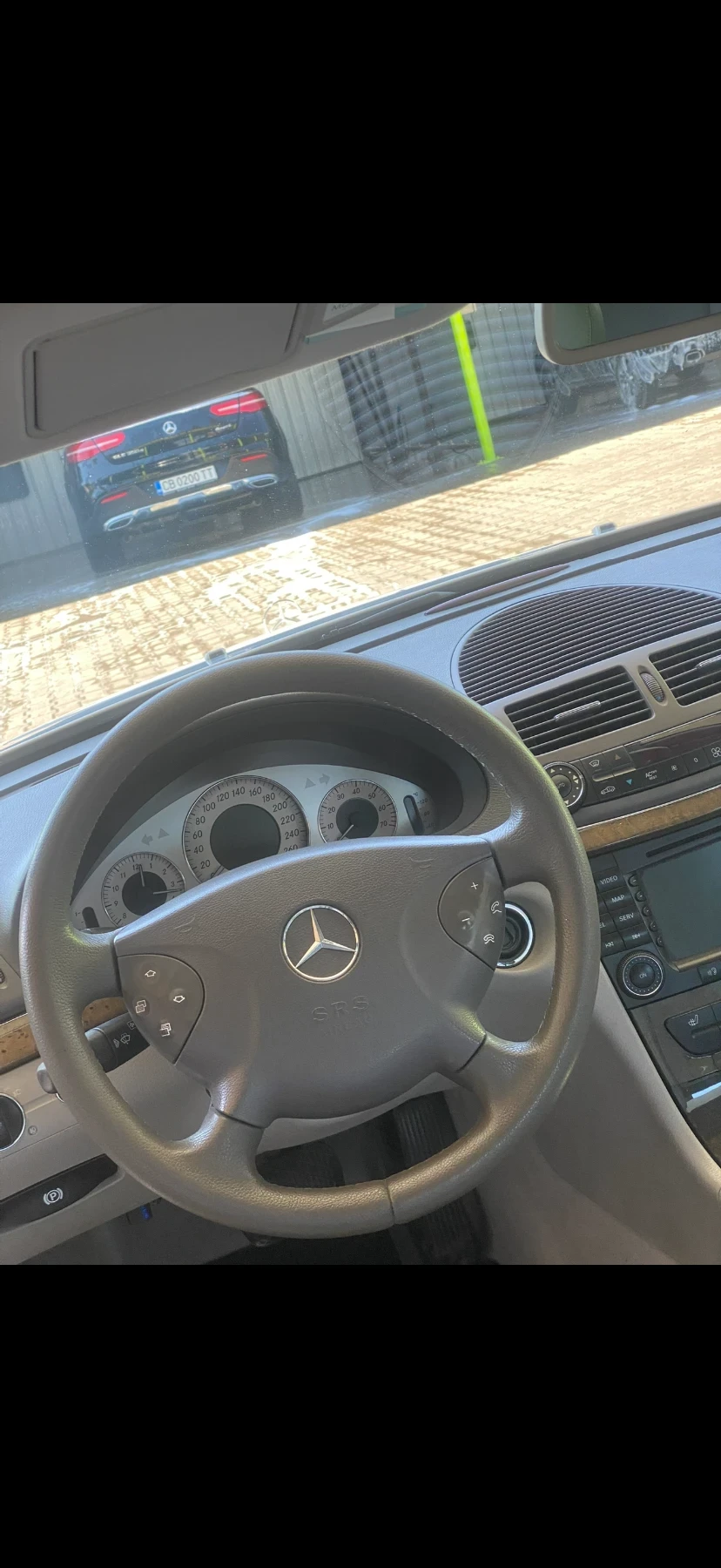 Mercedes-Benz E 500, снимка 7 - Автомобили и джипове - 56531123