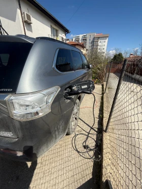 Mitsubishi Outlander Phev, снимка 6