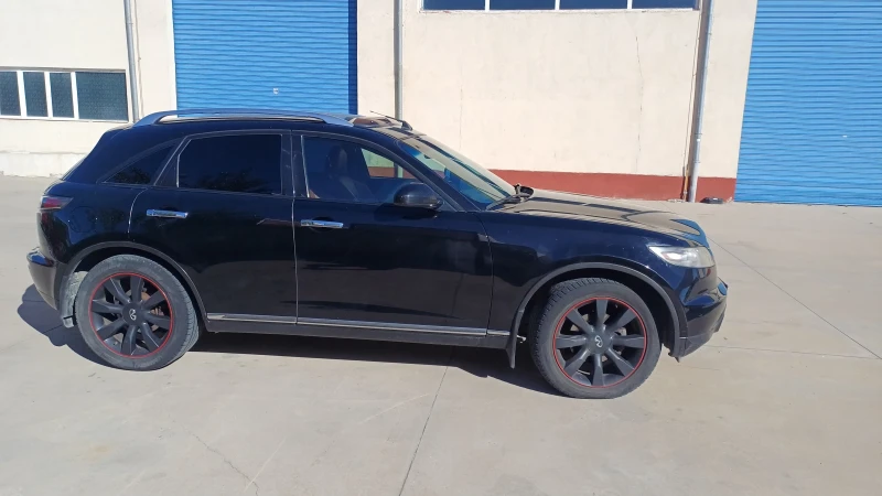 Infiniti Fx 35, снимка 5 - Автомобили и джипове - 47437310