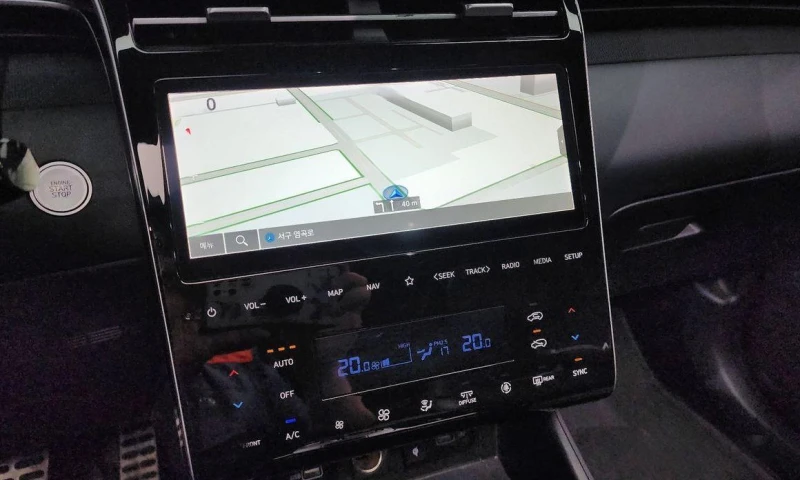 Hyundai Tucson Gasoline 1.6 Turbo 2WD Inspiration, снимка 14 - Автомобили и джипове - 52069741