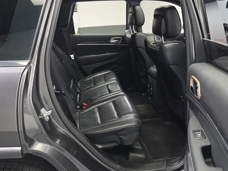 Jeep Grand cherokee 3.0 DIESEL OVERLAND WK2, снимка 11 - Автомобили и джипове - 55183479
