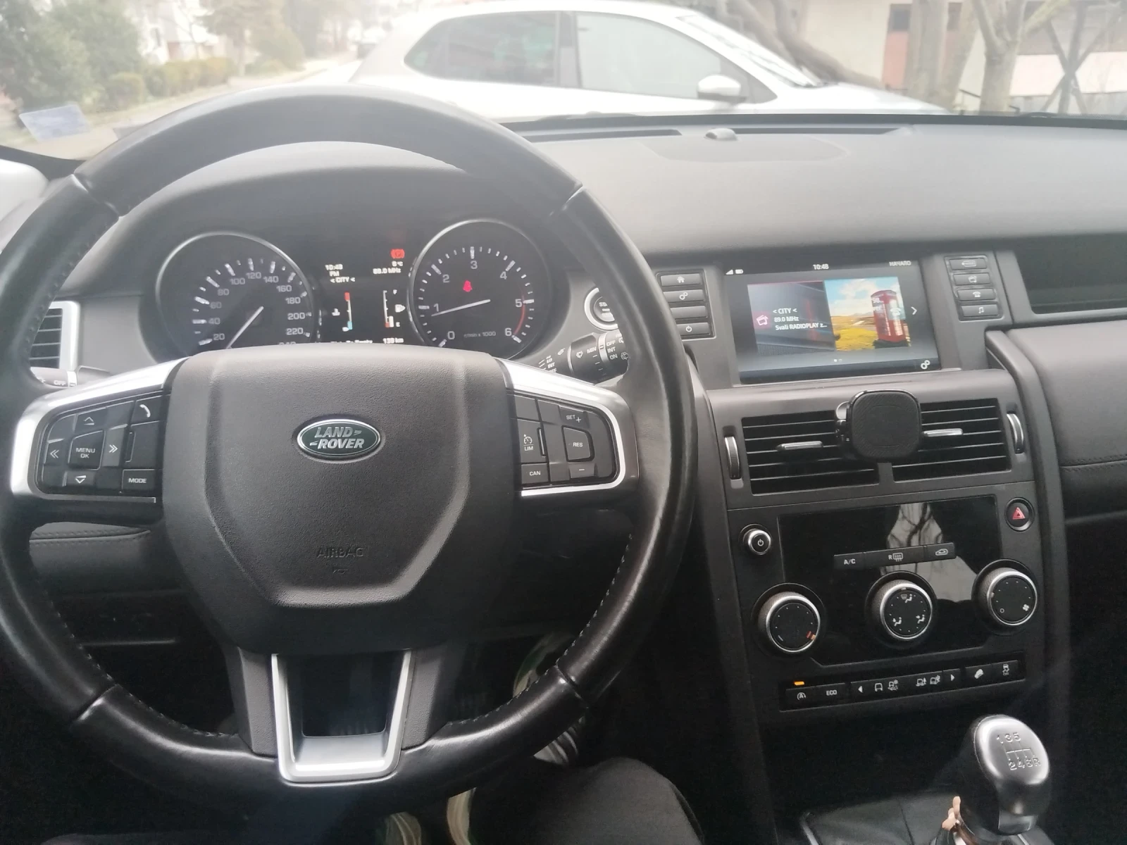 Land Rover Discovery Sport, снимка 3 - Автомобили и джипове - 53854334
