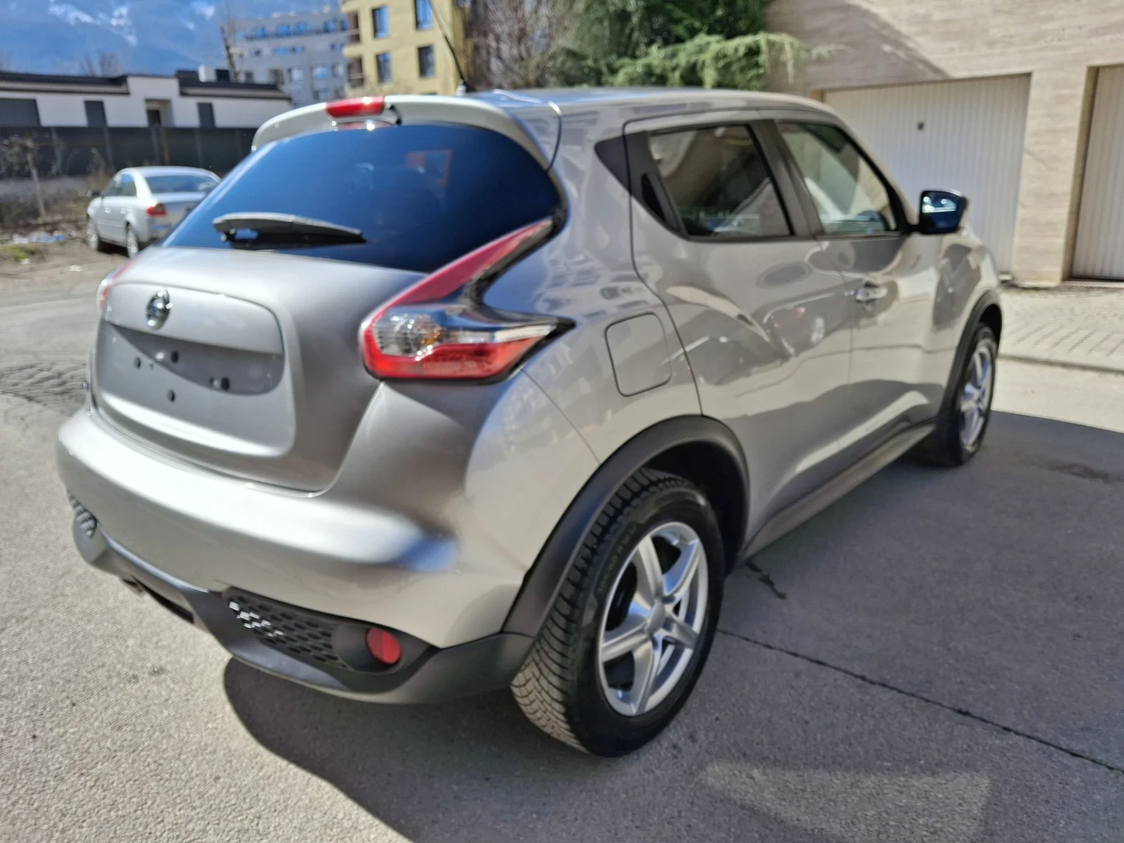 Nissan Juke Takena 4x4 SWISS - изображение 7