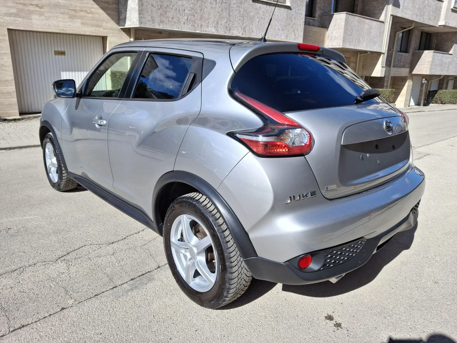 Nissan Juke Takena 4x4 SWISS - изображение 5