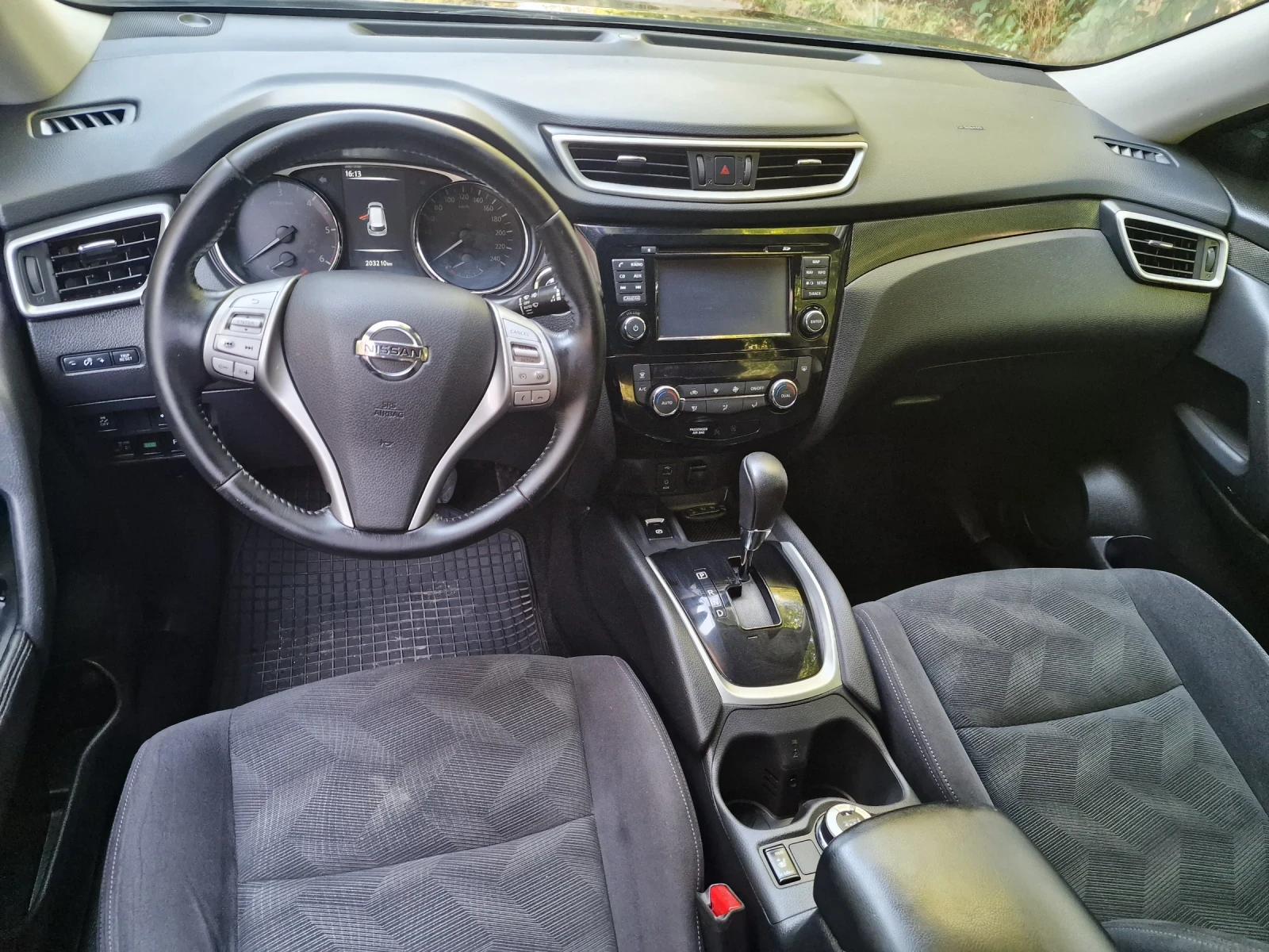 Nissan X-trail 2.0д 4х4 автомат 177к.с., снимка 7 - Автомобили и джипове - 54088606