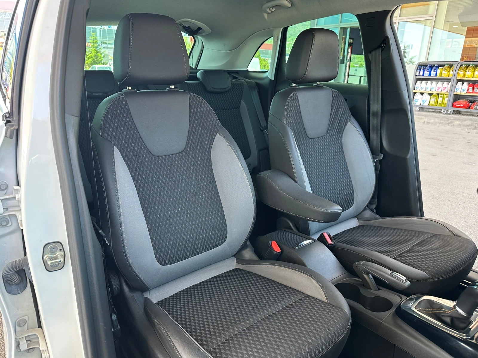 Opel Crossland X 1.2I Автоматик 120 Anniversary Full Led, снимка 13 - Автомобили и джипове - 54723222