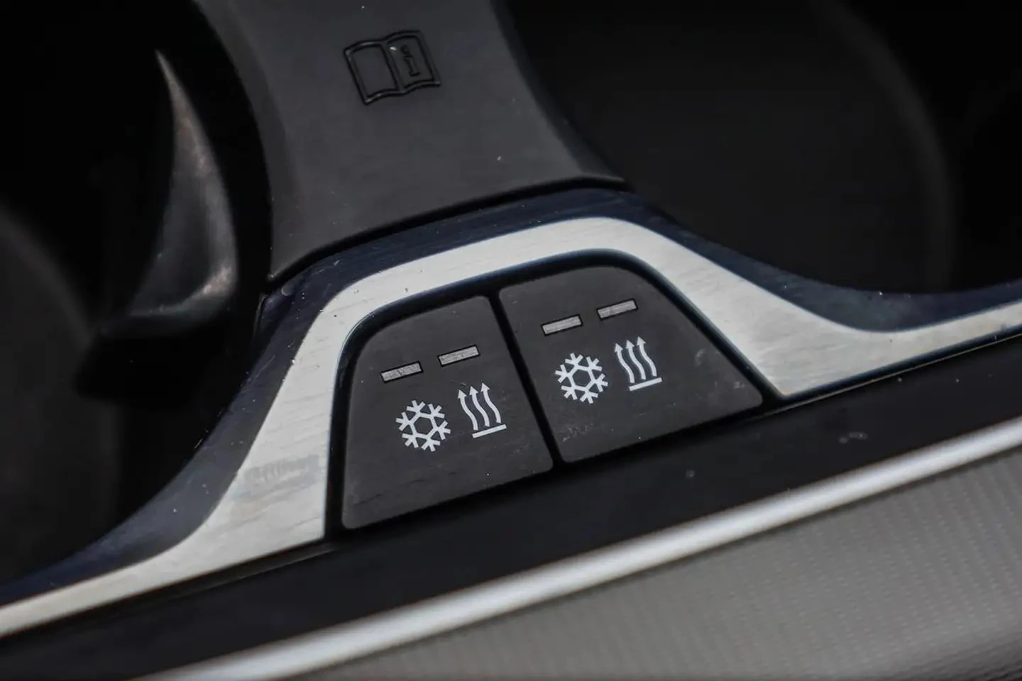 BMW X5 40i * Фиксирана цена до БГ * CARFAX * От BMW * , снимка 13 - Автомобили и джипове - 54873022