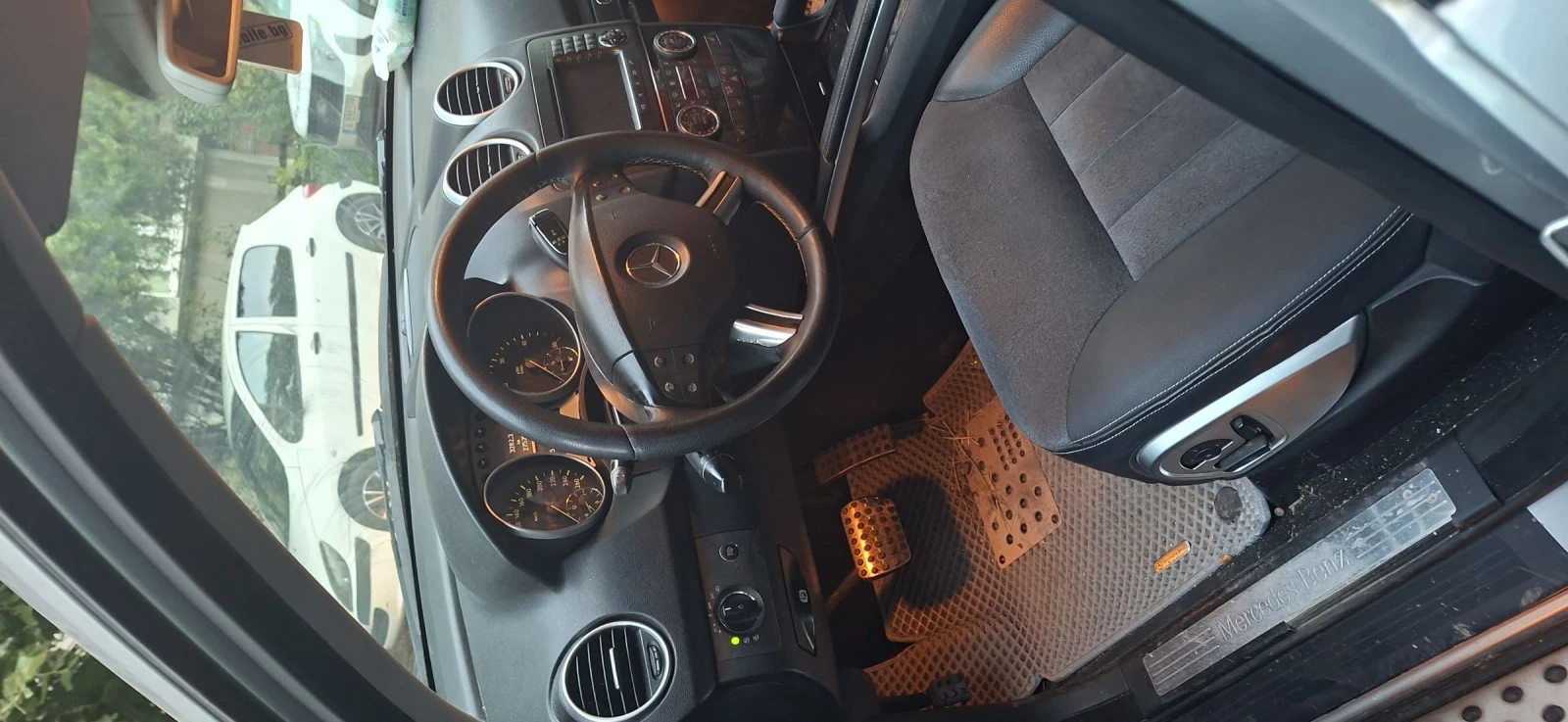 Mercedes-Benz ML 320, снимка 8 - Автомобили и джипове - 54992708