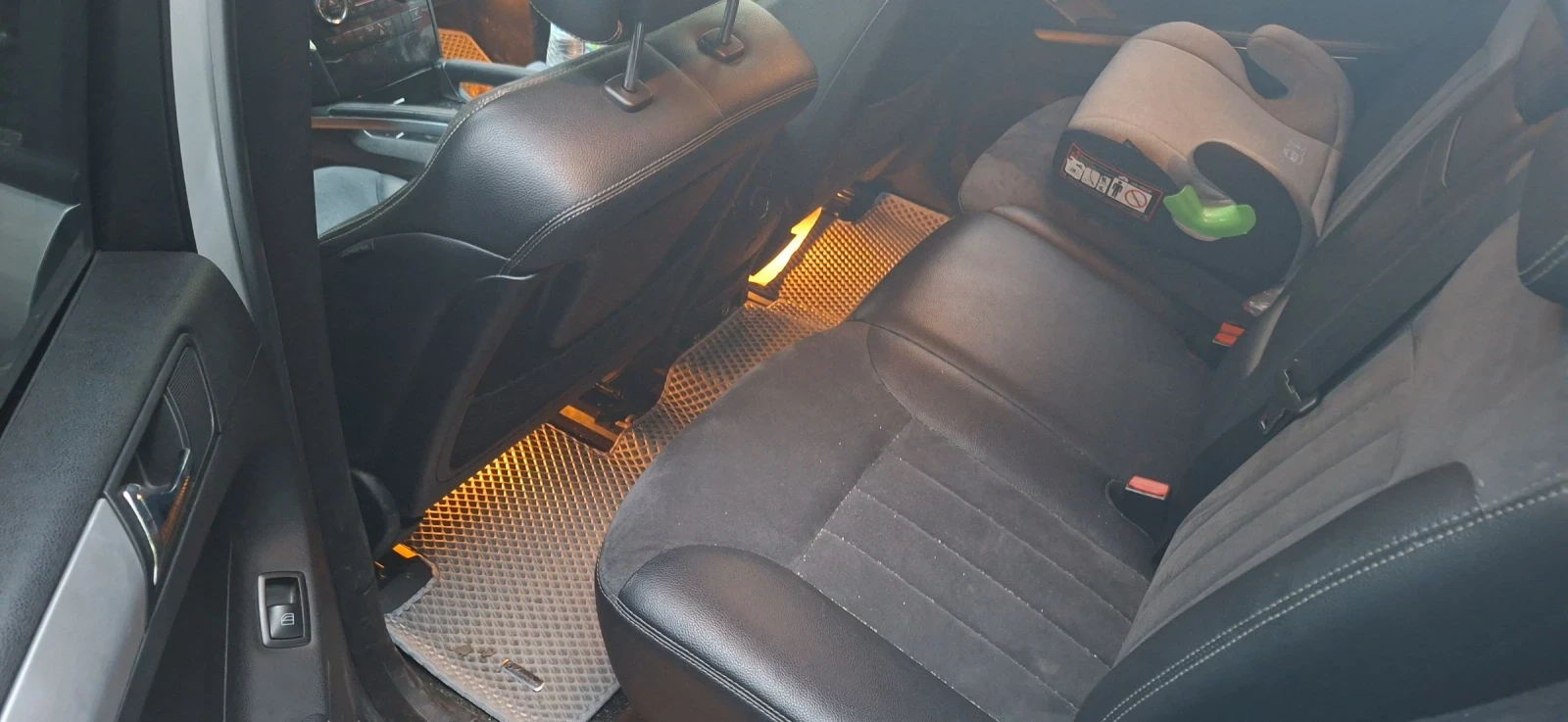 Mercedes-Benz ML 320, снимка 6 - Автомобили и джипове - 54992708