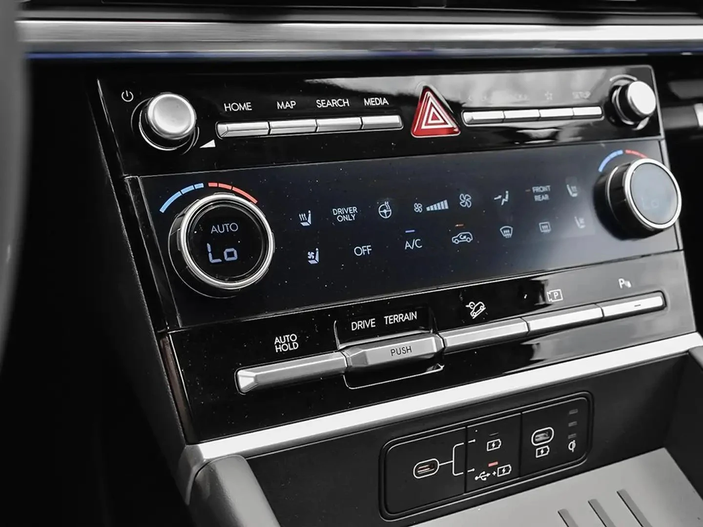 Hyundai Santa fe LUXURY ЦЕНА ДО БГ РЕГИСТРАЦИЯ & АВТОКРЕДИТ, снимка 16 - Автомобили и джипове - 55450016
