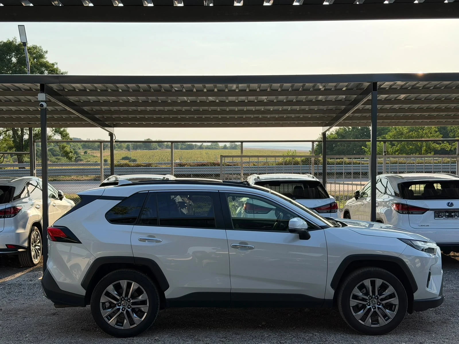 Toyota Rav4 /Facelift/Executive/Panorama/Relax+ HHC, снимка 16 - Автомобили и джипове - 55563701