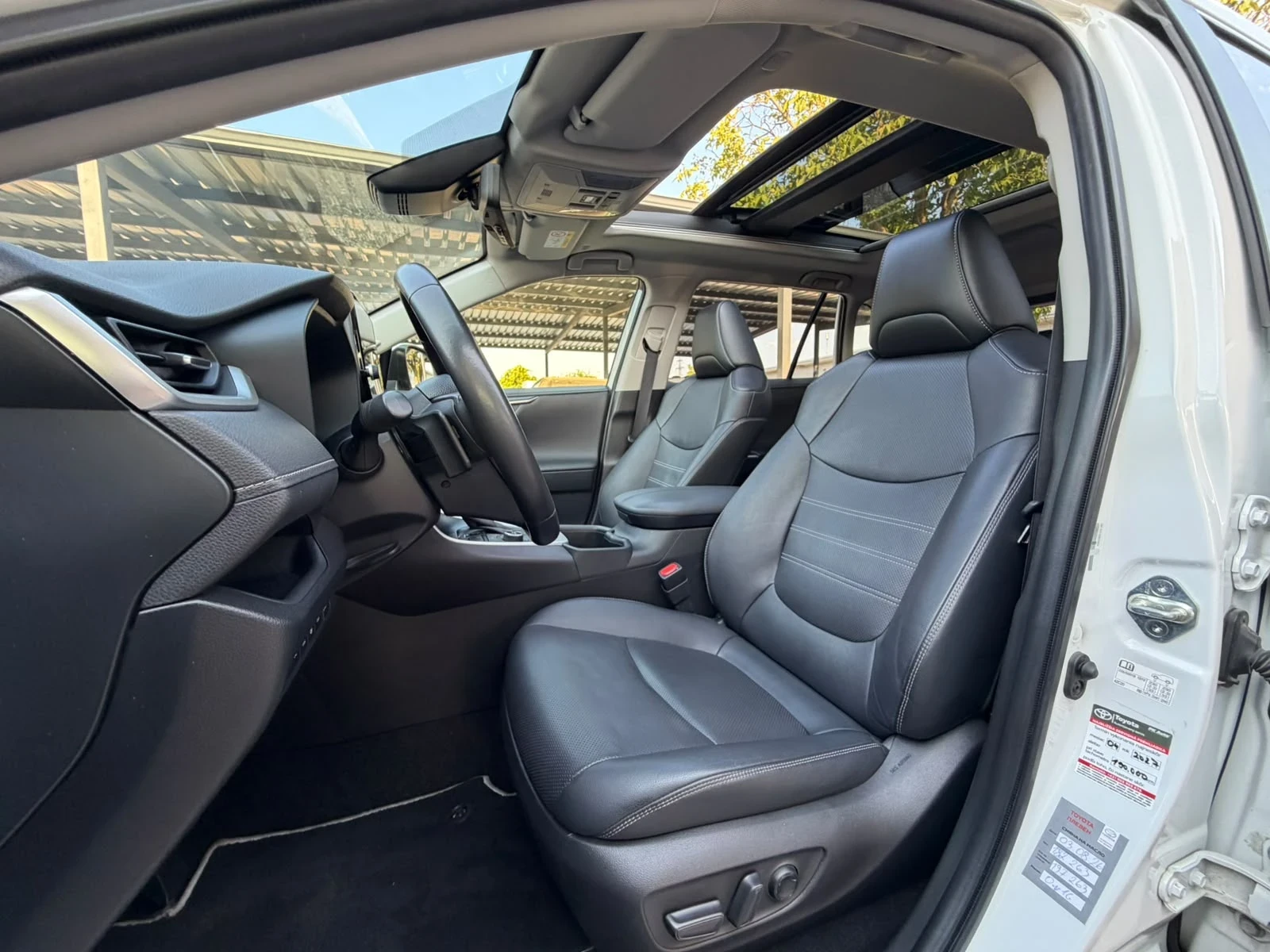Toyota Rav4 /Facelift/Executive/Panorama/Relax+ HHC, снимка 10 - Автомобили и джипове - 55563701