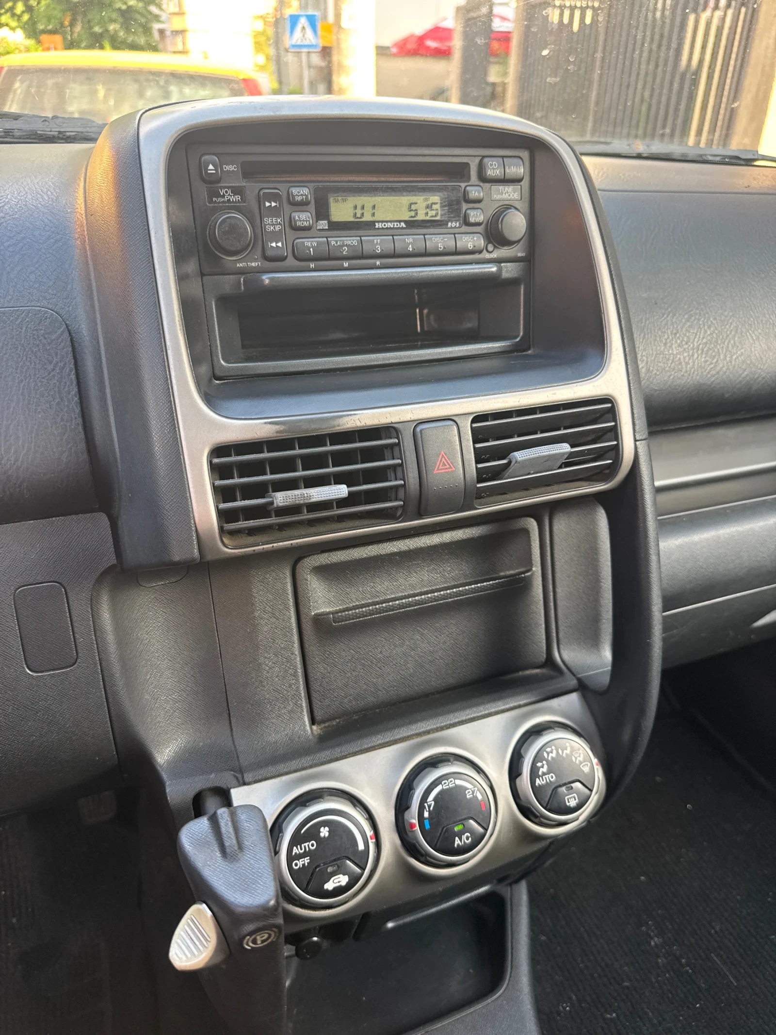 Honda Cr-v 2.0i с Газова , снимка 9 - Автомобили и джипове - 55629409