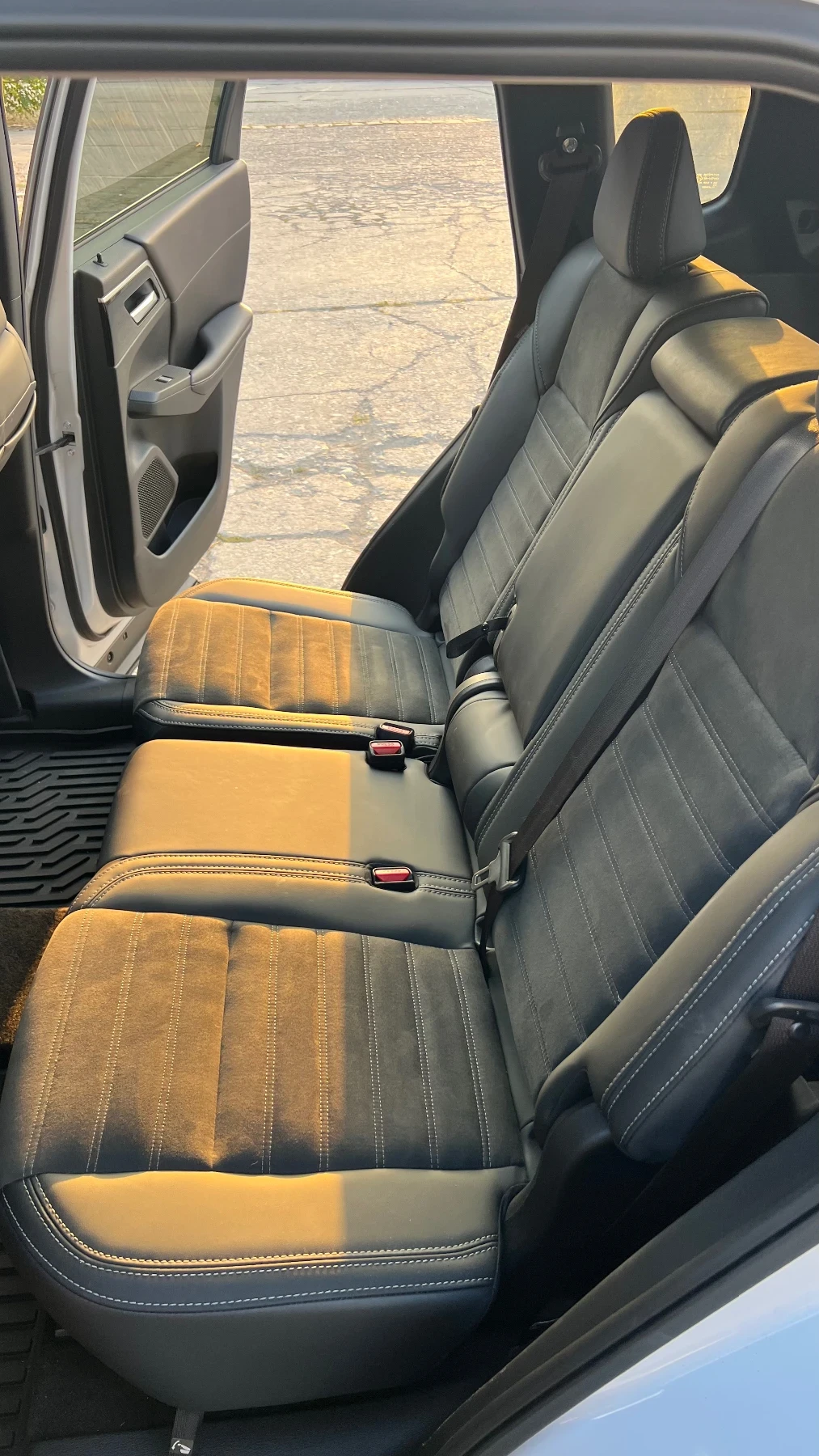 Mitsubishi Outlander 2.5/181hp/TOP/360/SE/4x4/ 6+ 1, снимка 9 - Автомобили и джипове - 55909901