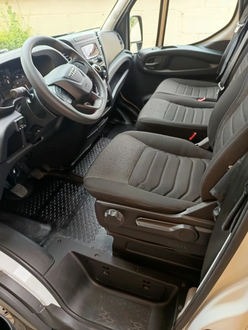 Iveco Daily 35 s 18 Гаранционен, снимка 5 - Бусове и автобуси - 52442699