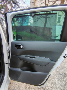 Peugeot 5008 1.6HDi 114к.с., снимка 6