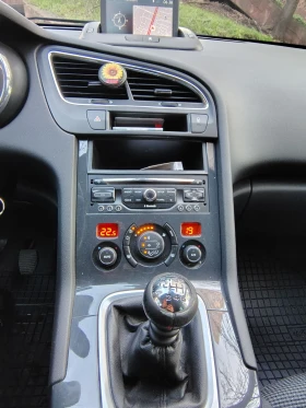 Peugeot 5008 1.6HDi 114к.с., снимка 16