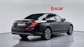 Mercedes-Benz E 400 4MATIC EXCLUSIVE* HUD* КОЖА* ОБДУХВ* АВТОКРЕДИТ, снимка 2