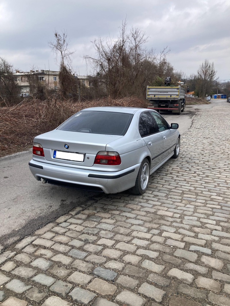 BMW 530, снимка 3 - Автомобили и джипове - 45264646