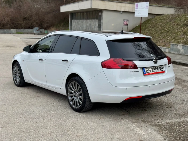 Opel Insignia, снимка 3 - Автомобили и джипове - 48686896