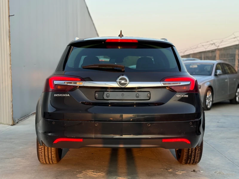 Opel Insignia 2.0 CDTi* Navi* LED* Xenon* Кожа* Дигитал* , снимка 4 - Автомобили и джипове - 51441663