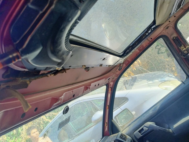 VW Golf 1.8Mi, снимка 7 - Автомобили и джипове - 52645474