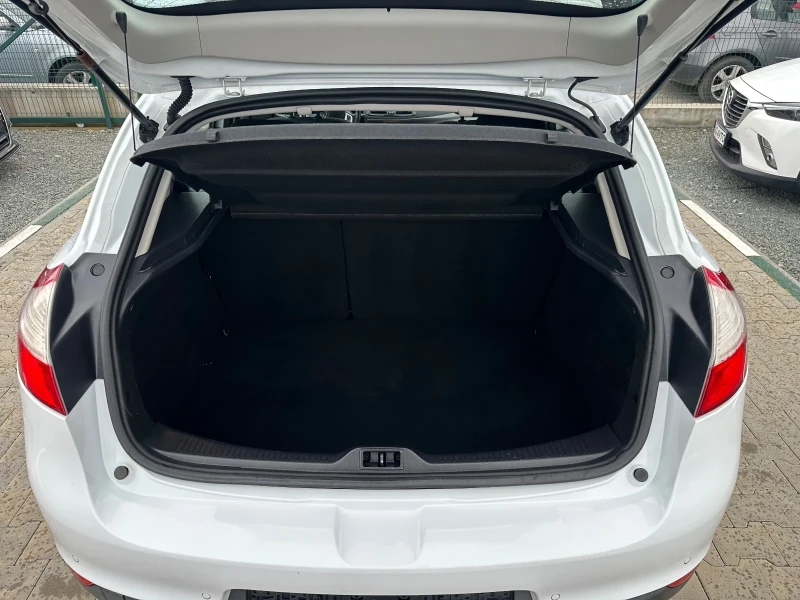 Renault Megane 1.3i Led Парктроник 6 скорости , снимка 16 - Автомобили и джипове - 53563480