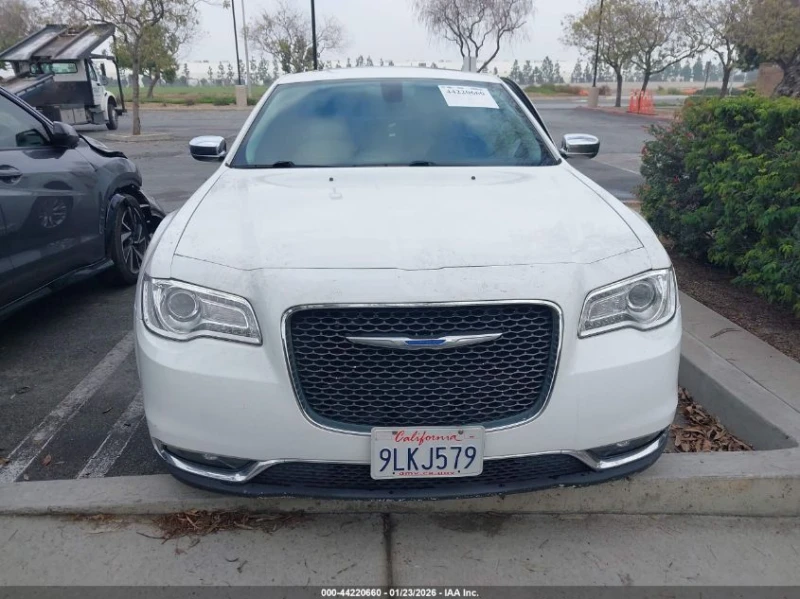 Chrysler 300c 3.6l, снимка 12 - Автомобили и джипове - 53583461