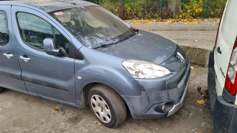 Peugeot Partner 1.6 HDi, снимка 6 - Автомобили и джипове - 32904249