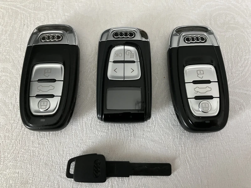 Audi A8 Вакуум - 26000 лв. - 77958232 | Car24.bg