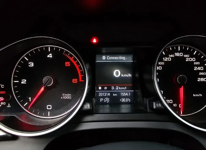 Audi A5 2.0 TDI Quattro - изображение 8