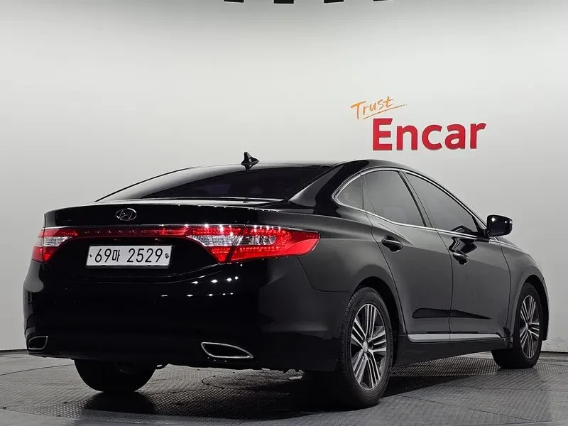 Hyundai Grandeur 2.4, снимка 2 - Автомобили и джипове - 54626099