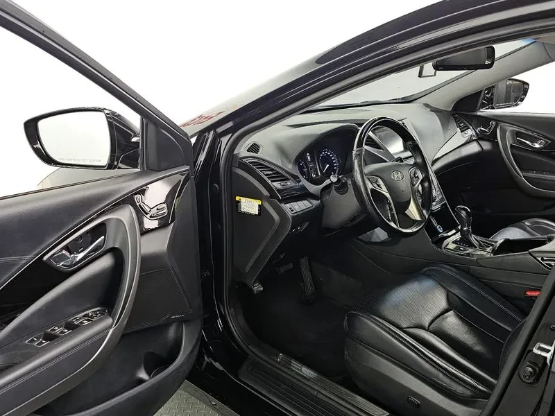 Hyundai Grandeur 2.4, снимка 10 - Автомобили и джипове - 54626099