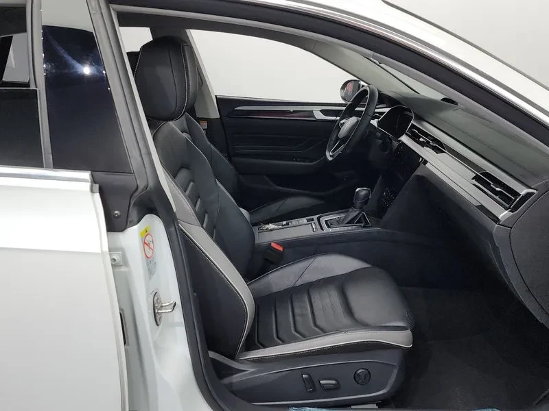 VW Arteon 2.0 Tdi Prestige, снимка 11 - Автомобили и джипове - 55085880